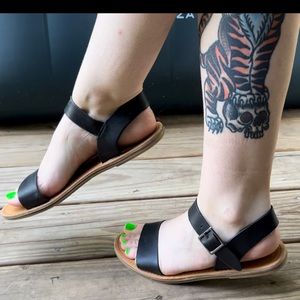 Steve Madden Sandals- Black, size 7.5.
